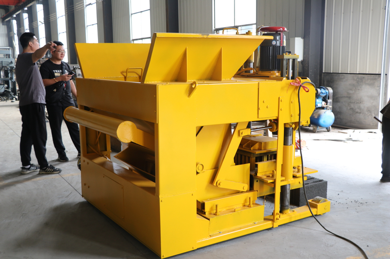 Egg Laying Cement Brick Machine Automatic Block Machine